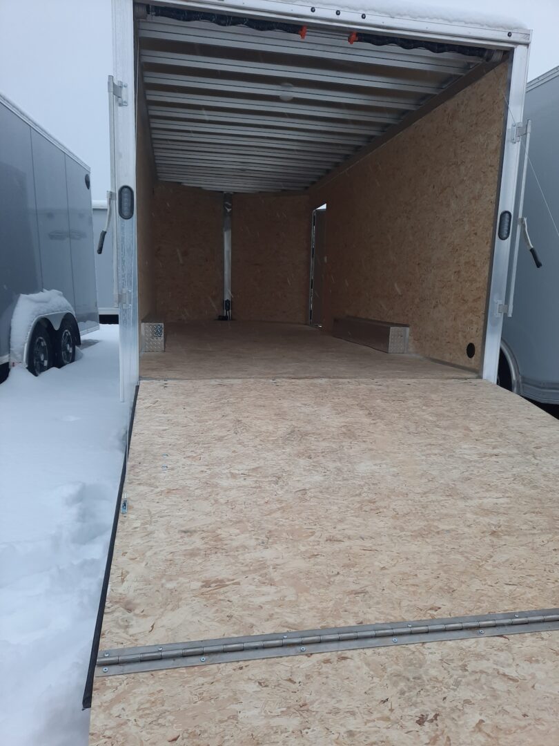 Alcom Xpress 8.5 x 16 Tandem White - Image 2