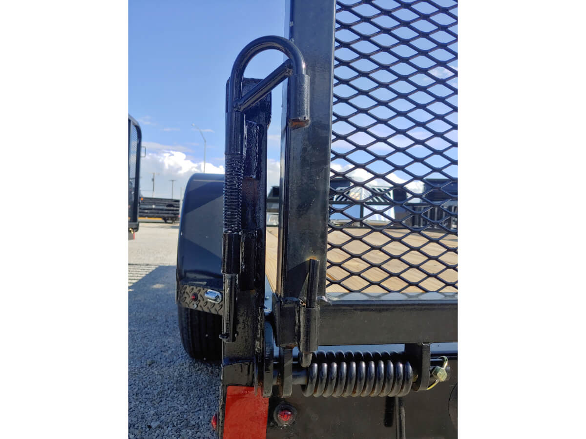 83x18 Tandem Axle Utility Black - Image 4